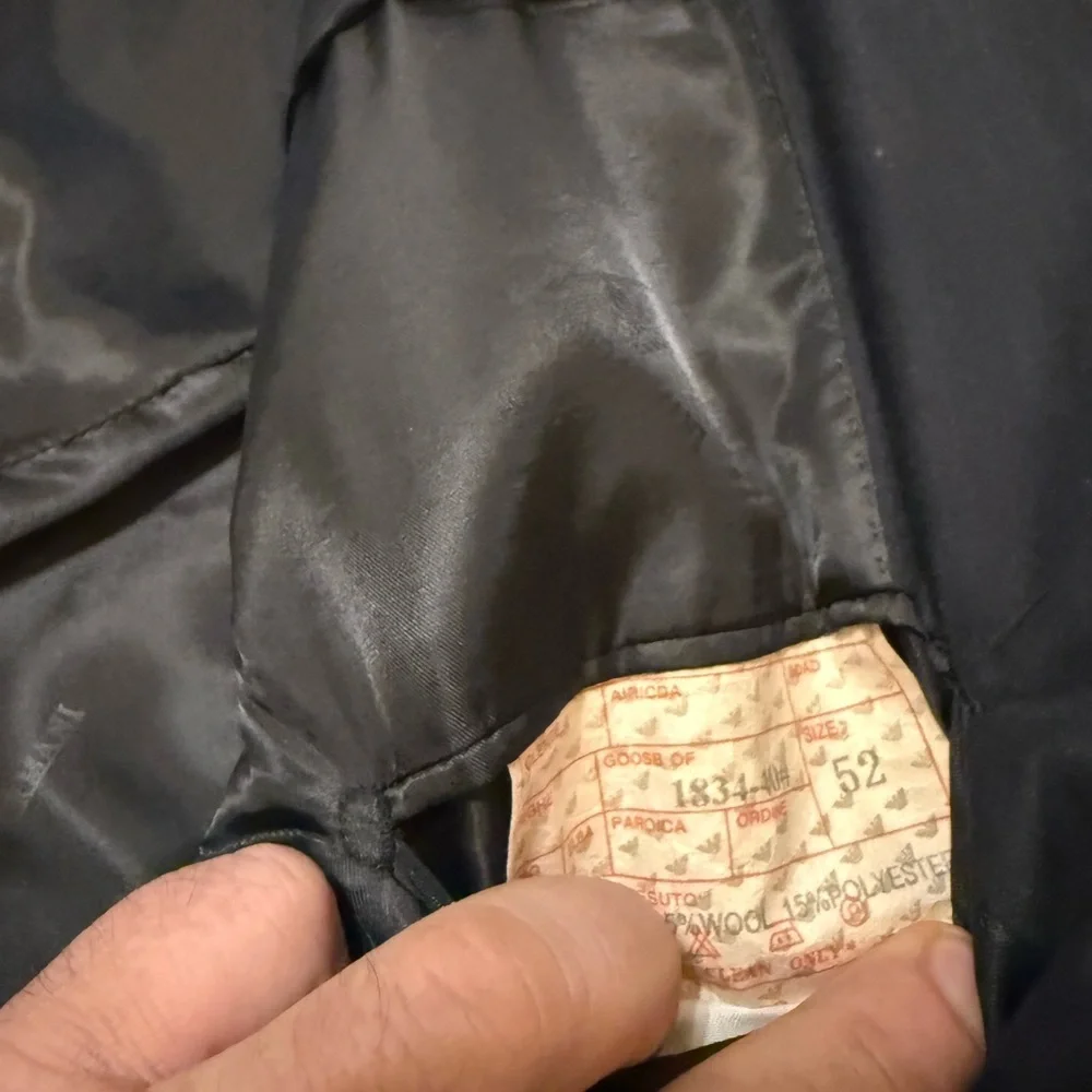 Giorgio Armani Elegant Black Blazer